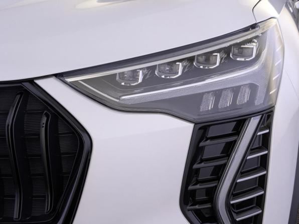 Haval Jolion I Рестайлинг с пробегом 2024 года, цена 2 035 000 рублей, 17658 км, внедорожник, Автокод Объявления
