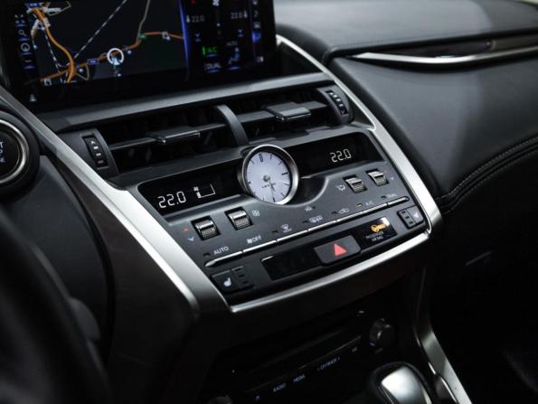 Lexus NX I Рестайлинг с пробегом 2019 года, цена 3 899 000 рублей, 27300 км, внедорожник, Автокод Объявления