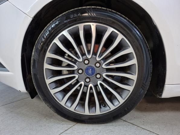Ford Fusion (North America) II Рестайлинг с пробегом 2017 года, цена 1 279 000 рублей, 209000 км, седан, Автокод Объявления