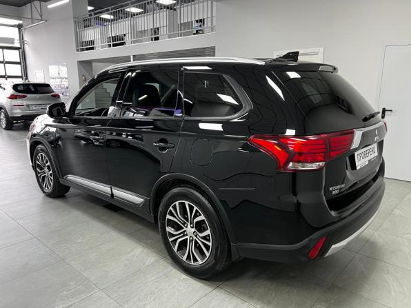 Mitsubishi Outlander III Рестайлинг 2 с пробегом 2017 года, цена 2 199 000 рублей, 113625 км, внедорожник, Автокод Объявления