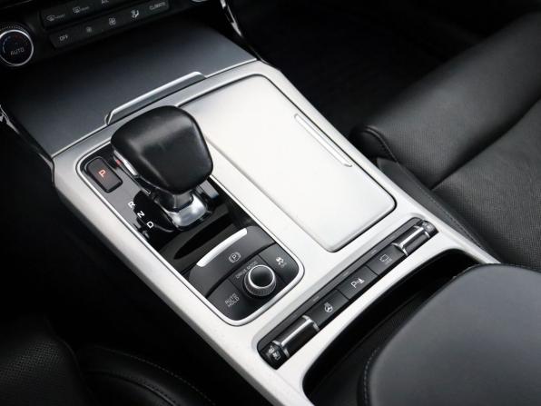 Kia Stinger I с пробегом 2018 года, цена 2 490 000 рублей, 109541 км, лифтбек, Автокод Объявления