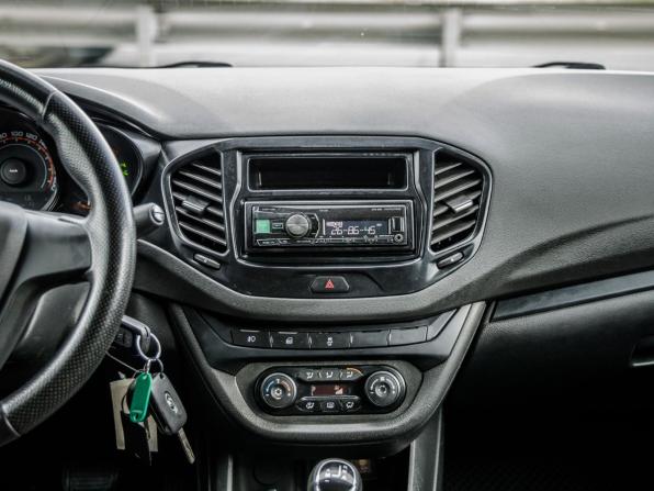 Lada (ВАЗ) Vesta I с пробегом 2018 года, цена 898 000 рублей, 133481 км, седан, Автокод Объявления