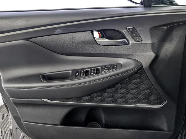 Hyundai Santa Fe IV Рестайлинг с пробегом 2022 года, цена 4 250 000 рублей, 68249 км, внедорожник, Автокод Объявления