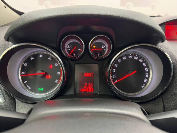 Opel Mokka I с пробегом 2014 года, цена 1 055 000 рублей, 134354 км, внедорожник, Автокод Объявления