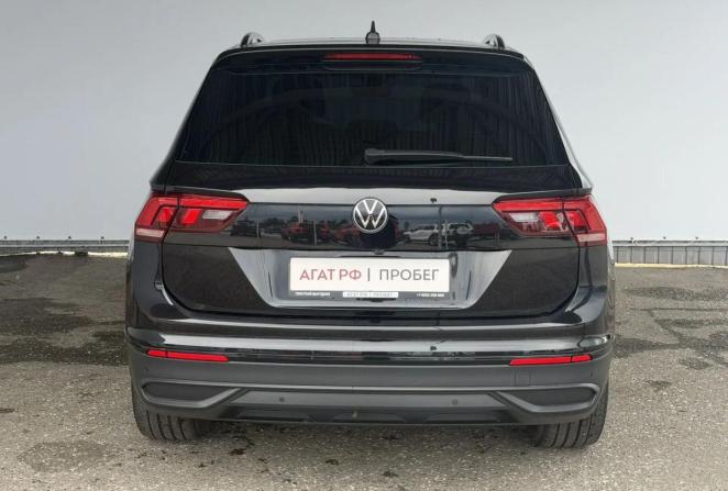 Volkswagen Tiguan II Рестайлинг с пробегом 2021 года, цена 3 267 000 рублей, 109028 км, внедорожник, Автокод Объявления