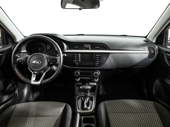 Kia Rio IV Рестайлинг с пробегом 2020 года, цена 1 648 960 рублей, 59752 км, хэтчбек, Автокод Объявления