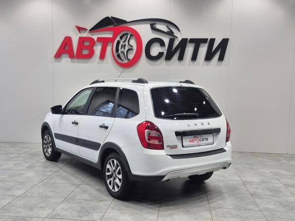 Lada (ВАЗ) Granta I Рестайлинг с пробегом 2022 года, цена 796 000 рублей, 120000 км, универсал, Автокод Объявления
