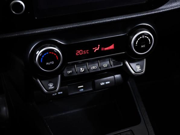 Kia Rio IV Рестайлинг с пробегом 2021 года, цена 1 757 000 рублей, 91700 км, хэтчбек, Автокод Объявления