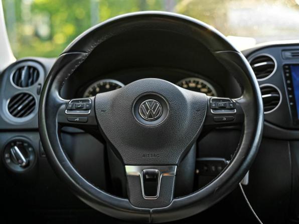 Volkswagen Tiguan I Рестайлинг с пробегом 2013 года, цена 1 179 000 рублей, 157769 км, внедорожник, Автокод Объявления