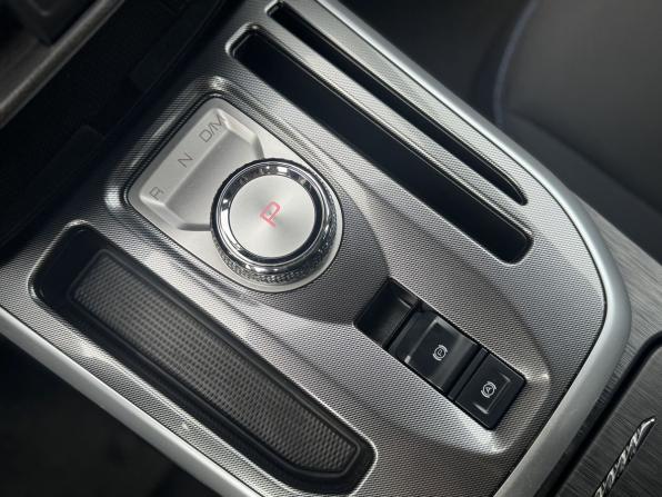 Haval Jolion I Рестайлинг с пробегом 2024 года, цена 2 012 000 рублей, 33748 км, внедорожник, Автокод Объявления