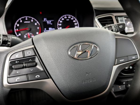 Hyundai Solaris II Рестайлинг с пробегом 2022 года, цена 1 670 000 рублей, 79311 км, седан, Автокод Объявления
