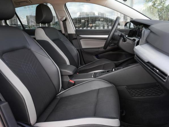 Volkswagen Golf VIII с пробегом 2022 года, цена 2 498 000 рублей, 76869 км, хэтчбек, Автокод Объявления