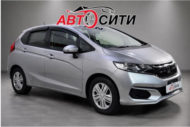Honda Fit III Рестайлинг с пробегом 2019 года, цена 1 233 000 рублей, 88900 км, хэтчбек, Автокод Объявления
