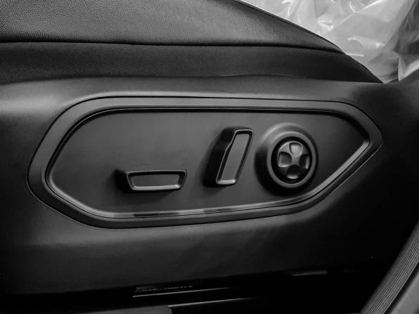 Jeep Grand Cherokee V (WL) с пробегом 2023 года, цена 10 700 000 рублей, 100 км, внедорожник, Автокод Объявления
