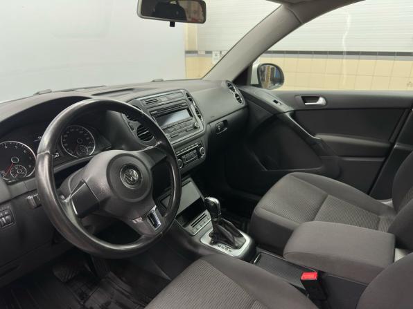 Volkswagen Tiguan I Рестайлинг с пробегом 2012 года, цена 1 259 900 рублей, 164000 км, внедорожник, Автокод Объявления