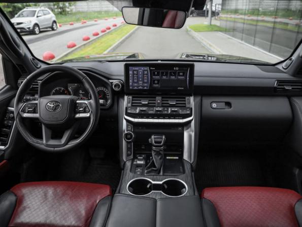 Toyota Land Cruiser 300 Series с пробегом 2021 года, цена 6 799 000 рублей, 226422 км, внедорожник, Автокод Объявления