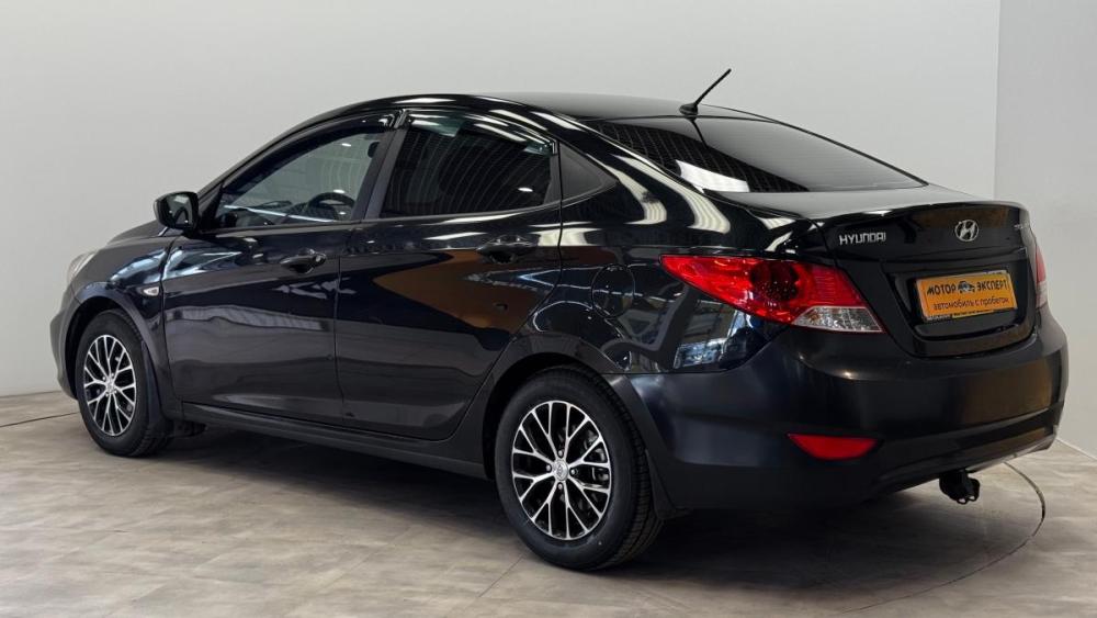 Hyundai Solaris I Киров  - изображение 2
