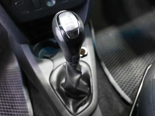 Renault Logan II Рестайлинг с пробегом 2019 года, цена 729 900 рублей, 189000 км, седан, Автокод Объявления