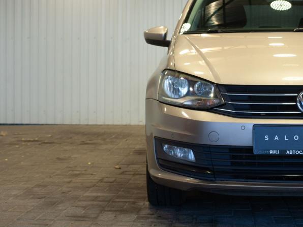 Volkswagen Polo V с пробегом 2015 года, цена 1 010 000 рублей, 166734 км, седан, Автокод Объявления