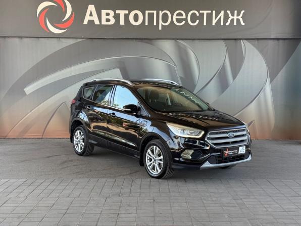Ford Kuga II Рестайлинг с пробегом 2018 года, цена 1 678 000 рублей, 124350 км, внедорожник, Автокод Объявления