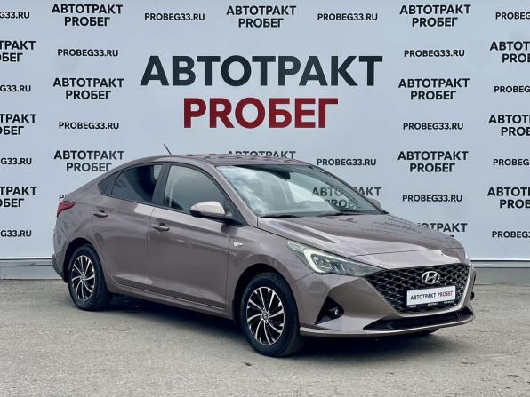 Hyundai Solaris II Рестайлинг с пробегом 2021 года, цена 1 700 000 рублей, 42500 км, седан, Автокод Объявления
