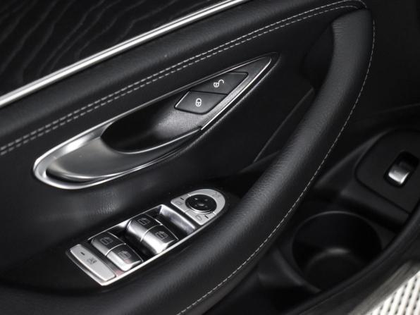 Mercedes-Benz E-Класс V (W213 S213 C238) Рестайлинг с пробегом 2021 года, цена 4 935 000 рублей, 36016 км, седан, Автокод Объявления