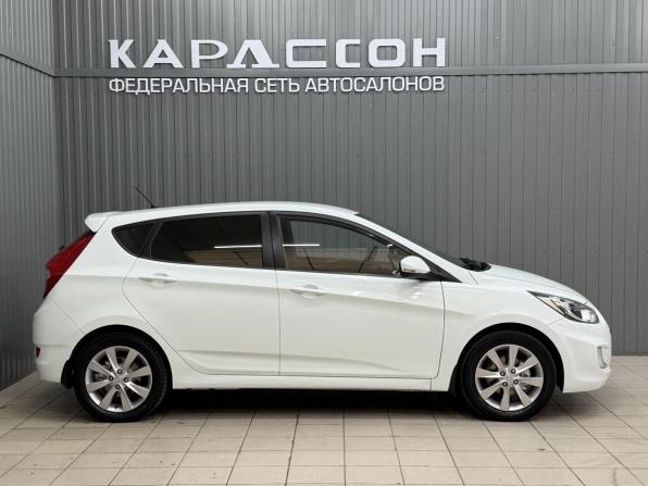 Hyundai Solaris I с пробегом 2012 года, цена 860 000 рублей, 215304 км, хэтчбек, Автокод Объявления