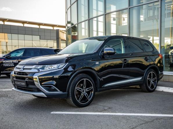 Mitsubishi Outlander III Рестайлинг 2 с пробегом 2017 года, цена 1 768 000 рублей, 149330 км, внедорожник, Автокод Объявления