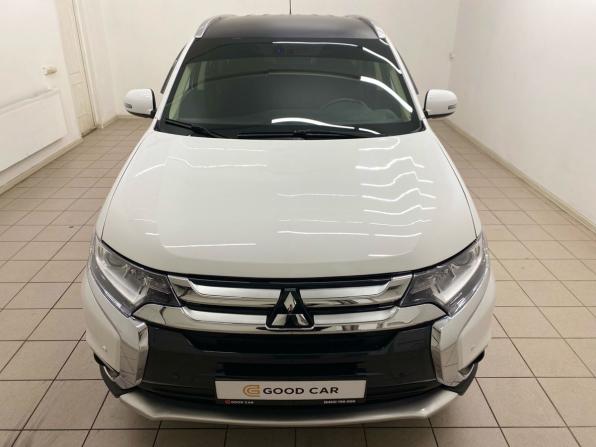 Mitsubishi Outlander III Рестайлинг 2 с пробегом 2015 года, цена 1 650 000 рублей, 176461 км, внедорожник, Автокод Объявления