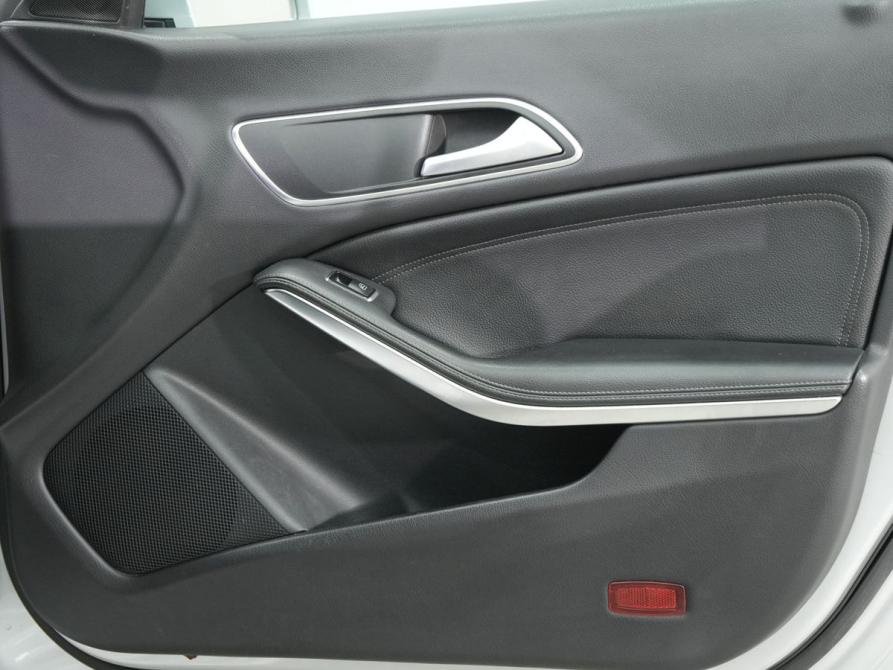 Mercedes-Benz CLA I (C117 X117) Новосибирск  - изображение 25