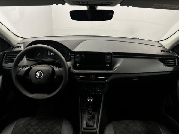 Skoda Rapid II с пробегом 2022 года, цена 1 660 000 рублей, 48756 км, лифтбек, Автокод Объявления
