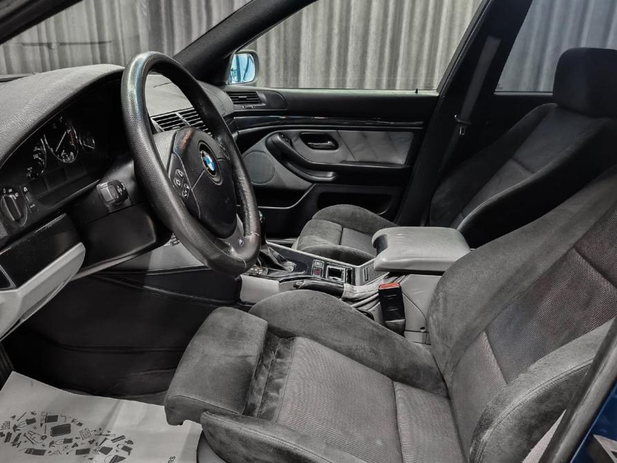 BMW 5 серии IV (E39) Рестайлинг Красноярск  - изображение 9