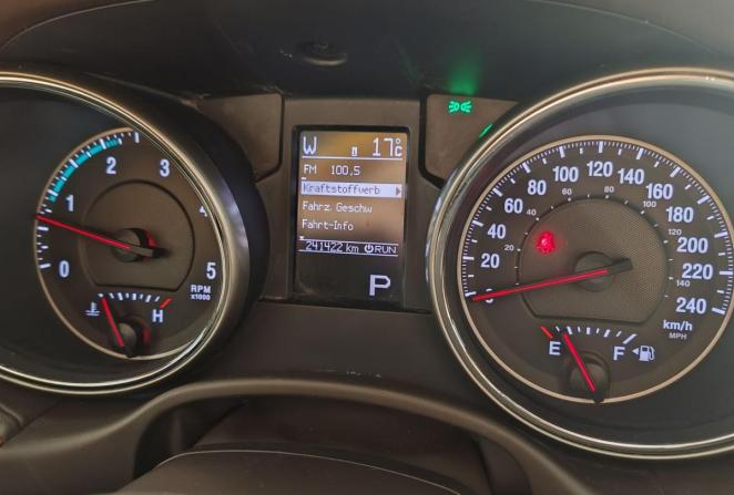 Jeep Grand Cherokee IV (WK2) с пробегом 2012 года, цена 1 750 000 рублей, 241421 км, внедорожник, Автокод Объявления