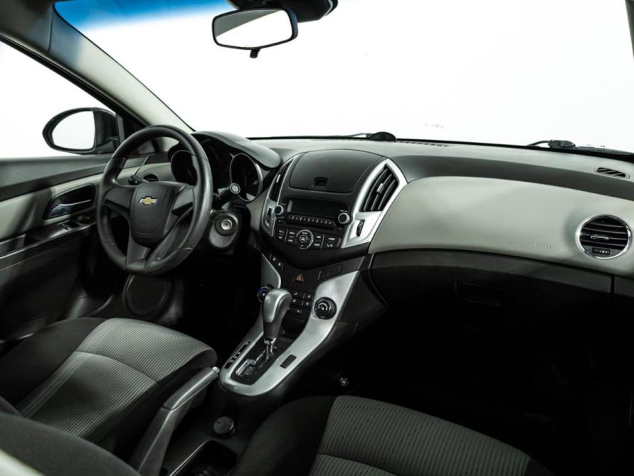 Chevrolet Cruze I Рестайлинг Санкт-Петербург  - изображение 10
