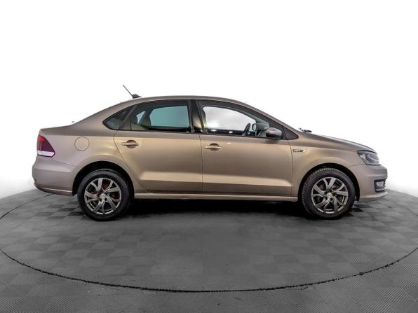 Volkswagen Polo V Рестайлинг с пробегом 2018 года, цена 1 170 000 рублей, 129355 км, седан, Автокод Объявления