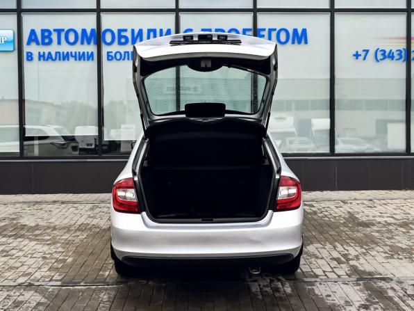 Skoda Rapid I Рестайлинг с пробегом 2017 года, цена 1 375 000 рублей, 151594 км, лифтбек, Автокод Объявления