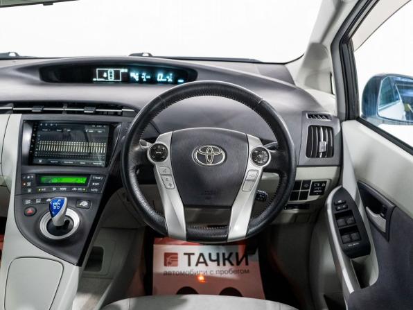 Toyota Prius III (XW30) с пробегом 2010 года, цена 1 100 000 рублей, 163393 км, лифтбек, Автокод Объявления