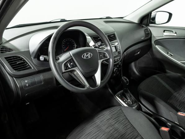 Hyundai Solaris I Рестайлинг с пробегом 2016 года, цена 1 100 000 рублей, 52053 км, седан, Автокод Объявления