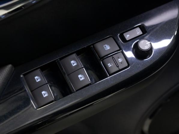 Toyota Hilux VIII Рестайлинг 2 с пробегом 2022 года, цена 6 849 000 рублей, 8613 км, пикап, Автокод Объявления