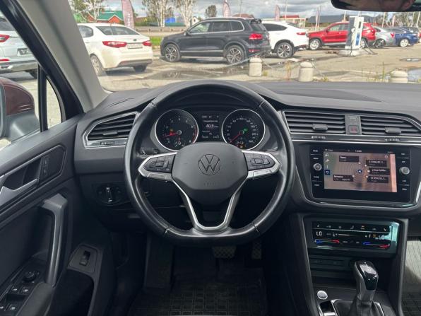 Volkswagen Tiguan II Рестайлинг с пробегом 2021 года, цена 3 010 000 рублей, 102000 км, внедорожник, Автокод Объявления