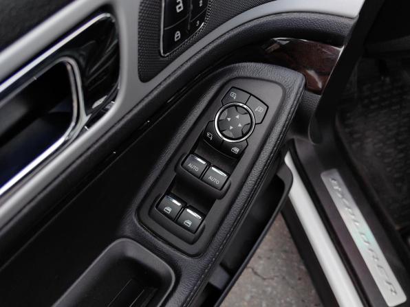 Ford Explorer V Рестайлинг с пробегом 2015 года, цена 1 919 000 рублей, 183000 км, внедорожник, Автокод Объявления