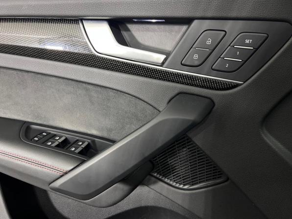 Audi SQ5 II (FY) Рестайлинг с пробегом 2021 года, цена 6 250 000 рублей, 51237 км, внедорожник, Автокод Объявления