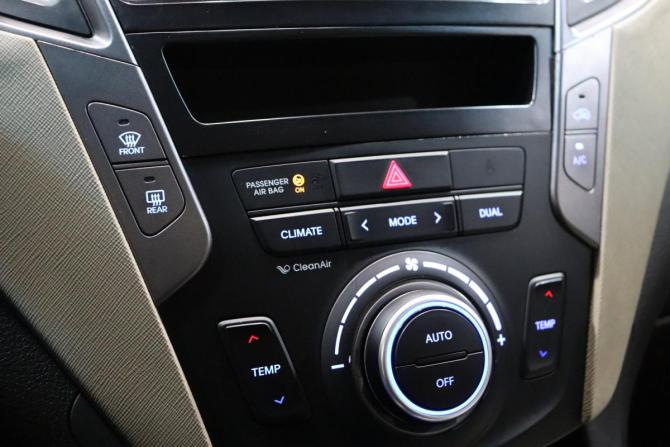 Hyundai Santa Fe III с пробегом 2013 года, цена 1 575 000 рублей, 234876 км, внедорожник, Автокод Объявления
