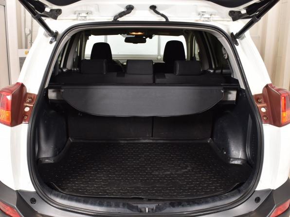 Toyota RAV4 IV (XA40) с пробегом 2015 года, цена 1 829 997 рублей, 214058 км, внедорожник, Автокод Объявления