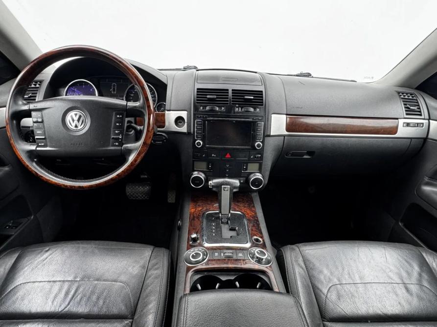 Volkswagen Touareg I Рестайлинг Москва  - изображение 9