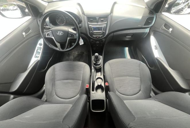 Hyundai Solaris I Рестайлинг с пробегом 2016 года, цена 1 000 000 рублей, 140882 км, седан, Автокод Объявления