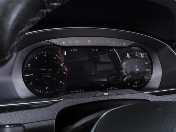Volkswagen Passat B8 с пробегом 2016 года, цена 1 940 000 рублей, 214990 км, седан, Автокод Объявления