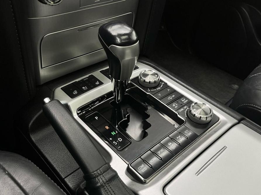 Toyota Land Cruiser 200 Series Рестайлинг 2 Мурманск  - изображение 23