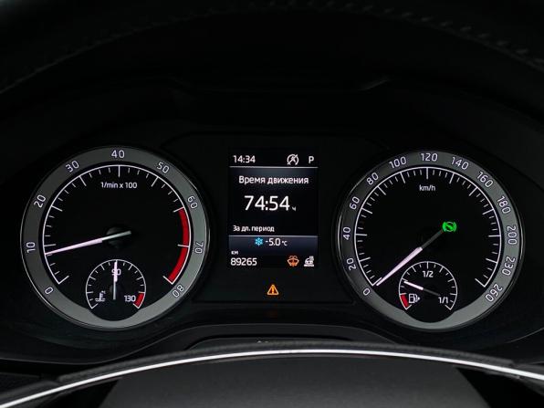 Skoda Karoq I с пробегом 2021 года, цена 2 240 800 рублей, 89265 км, внедорожник, Автокод Объявления