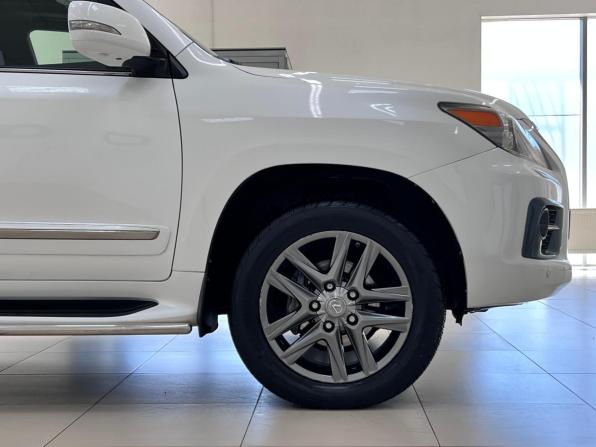Lexus LX III Рестайлинг с пробегом 2014 года, цена 4 750 000 рублей, 211000 км, внедорожник, Автокод Объявления